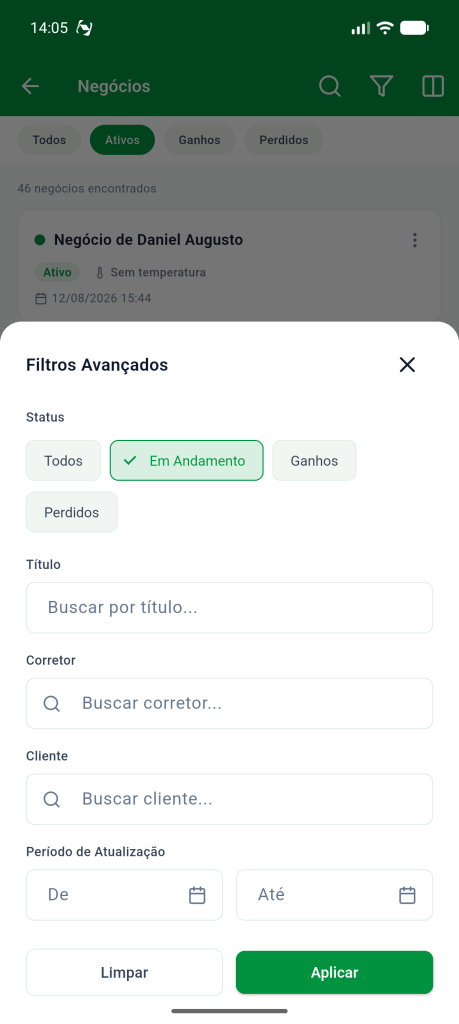 Filtros Avançados com os campos Status, Título, Corretor, Cliente e Período de Atualização