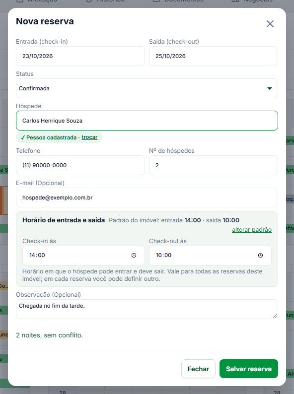 Formulário Nova reserva preenchido, com datas, status, hóspede, telefone, número de hóspedes, e-mail, horários e observação